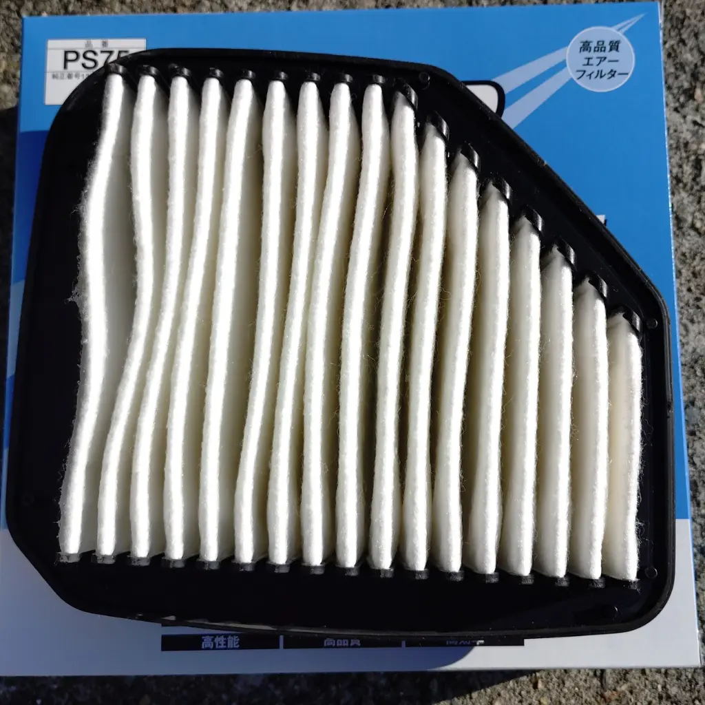 新品のエンジンエアフィルター（エブリイ対応・交換用）